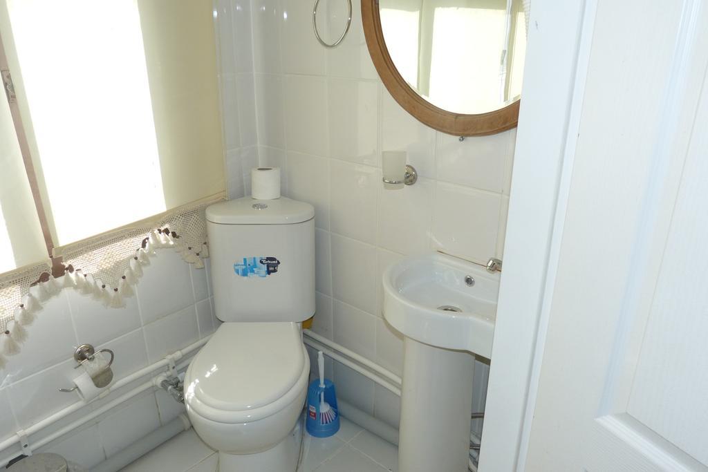 Eagles Budget Home Istanbul Room photo