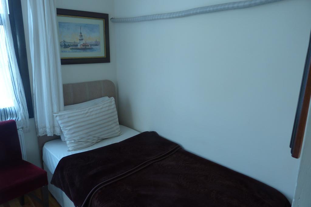 Eagles Budget Home Istanbul Room photo