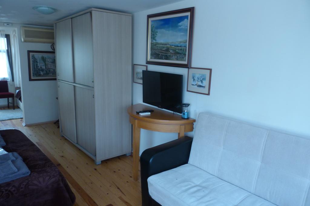 Eagles Budget Home Istanbul Room photo