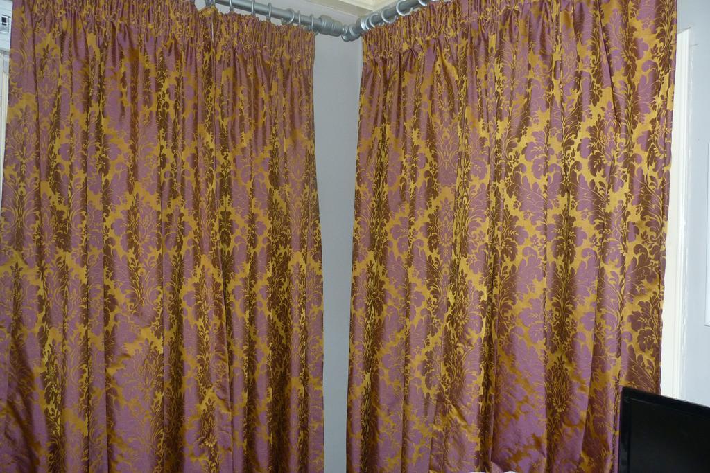 Eagles Budget Home Istanbul Room photo