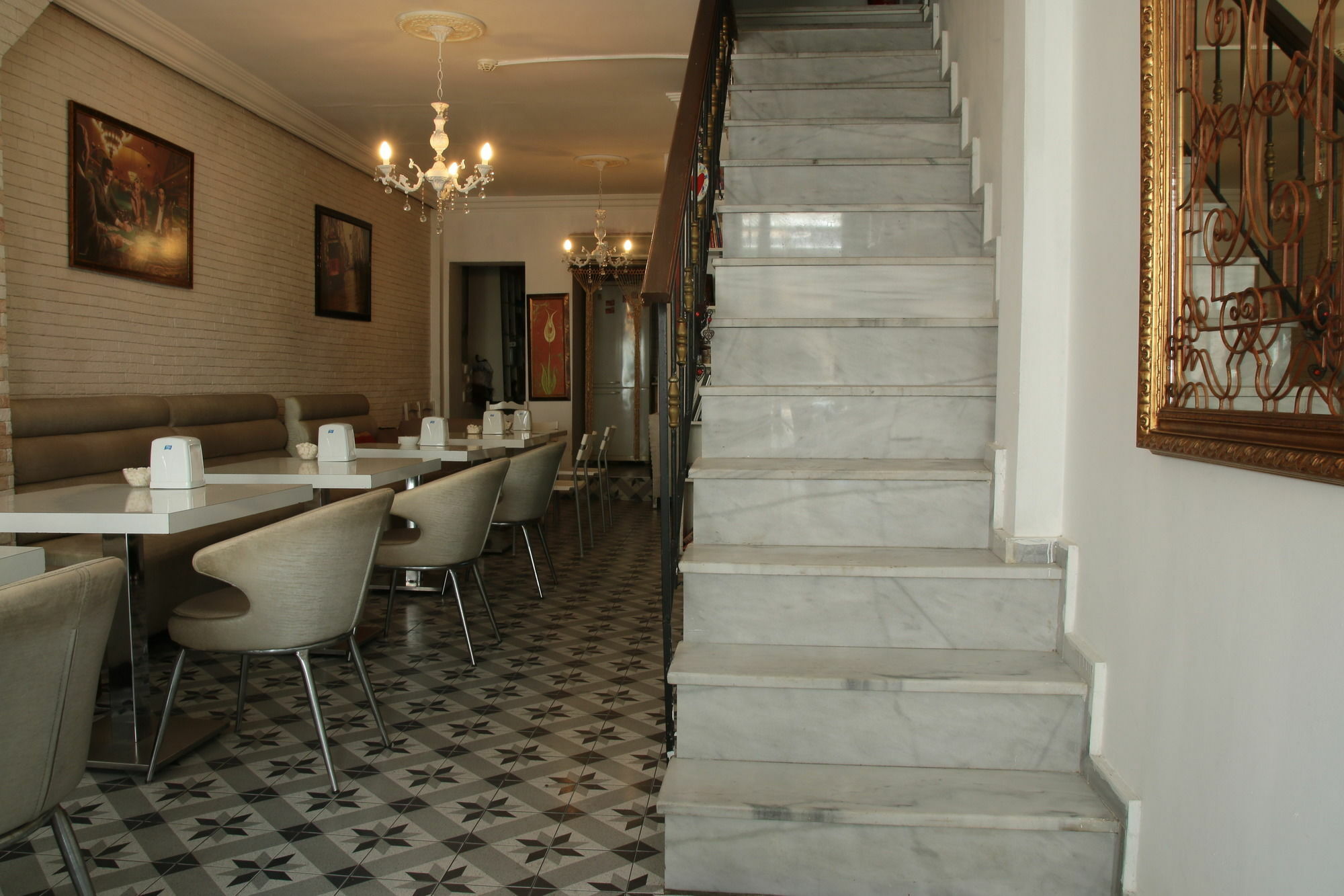 Eagles Budget Home Istanbul Exterior photo
